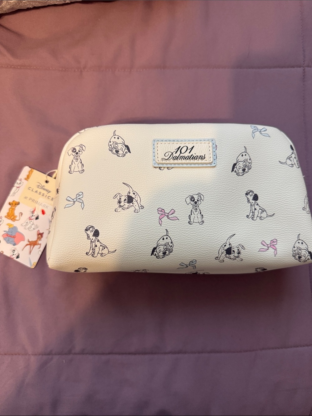 Disney classics 101  Dalmatians White Cosmetic Pouch